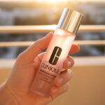 خرید ژل مرطوب کننده کنسانتره سوپر شارژد کلینیک آبرسان و احیاکننده اصل