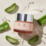 قیمت کرم آبرسان مویستر سرج اینتنس کلینیک مخصوص پوست خشک و دهیدراته